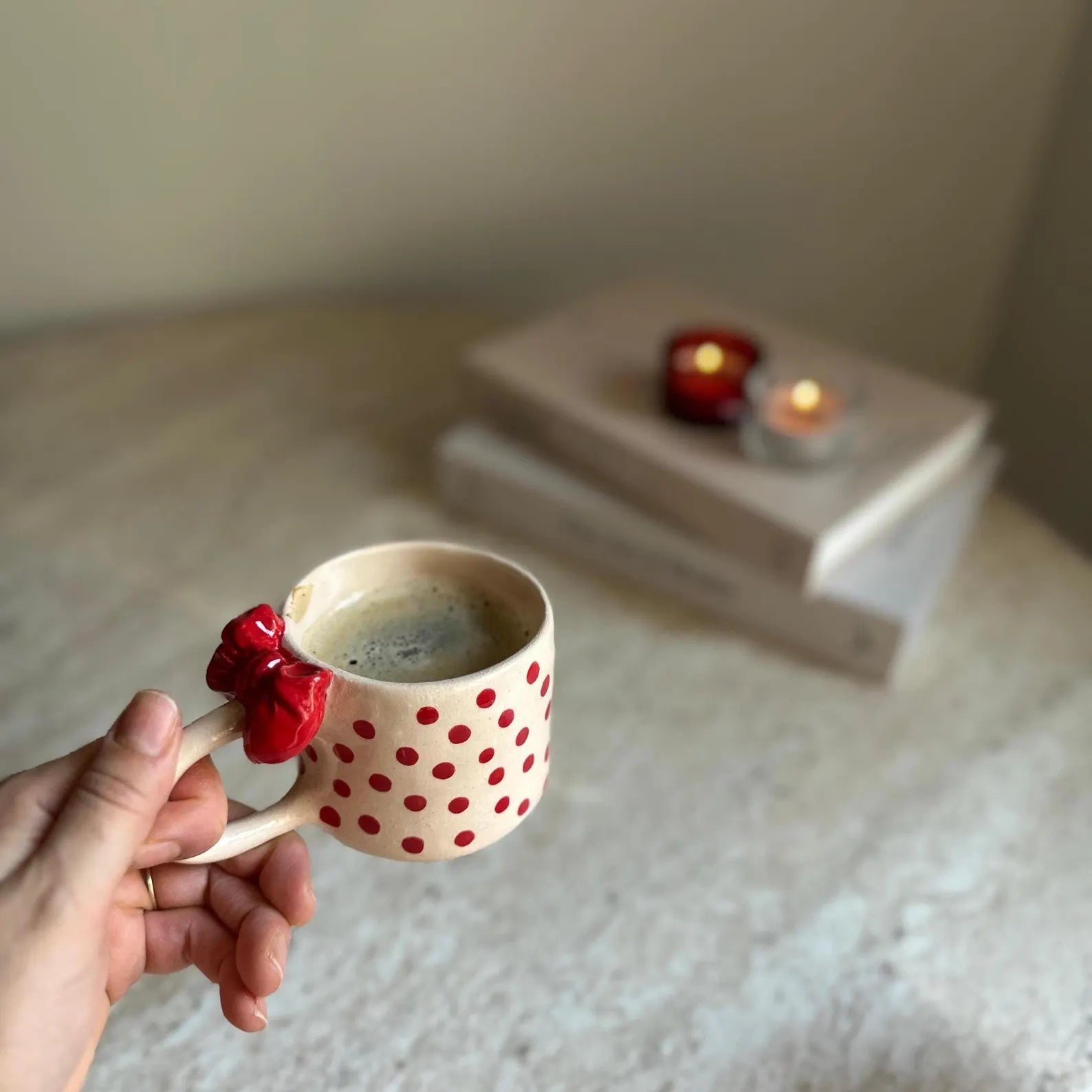 Ceramic Mug with Red Bow – 200 ml